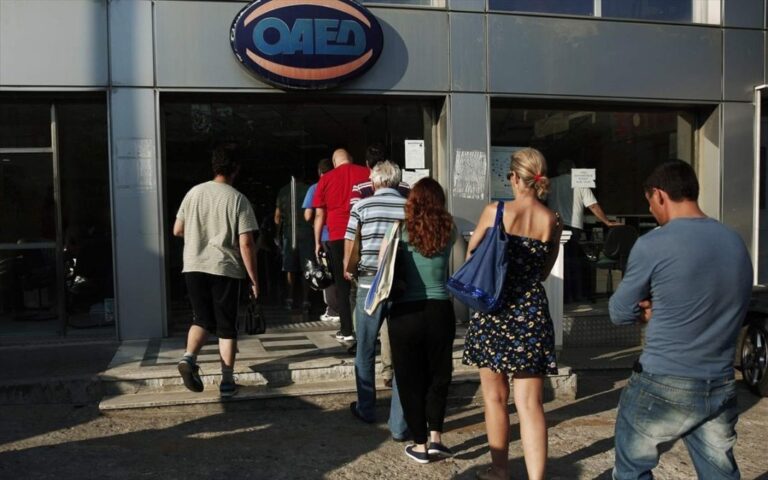 One million Greeks registered as unemployed in September