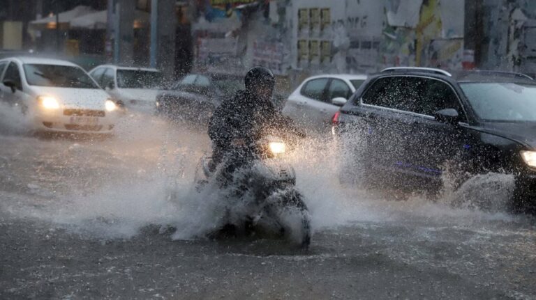 Torrential rain continues floods and traffic chaos as Athens struggles with extreme weather