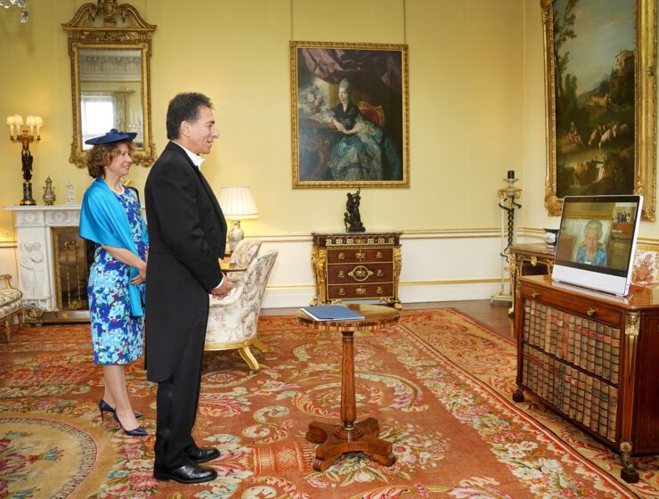 Raptakis Ambassador of Greece in London The Queen