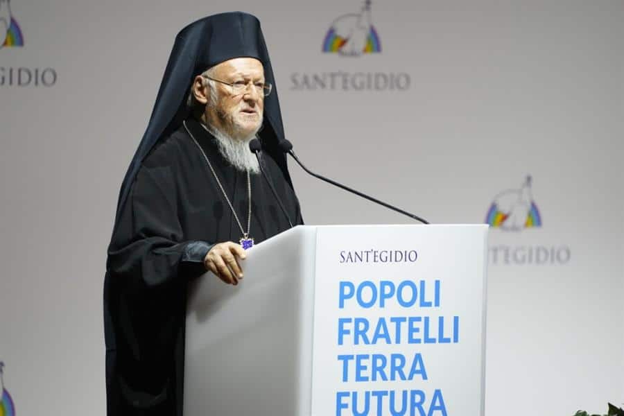 Ecumenical Patriarch rejects religious fundamentalism and absolute nationalism 1