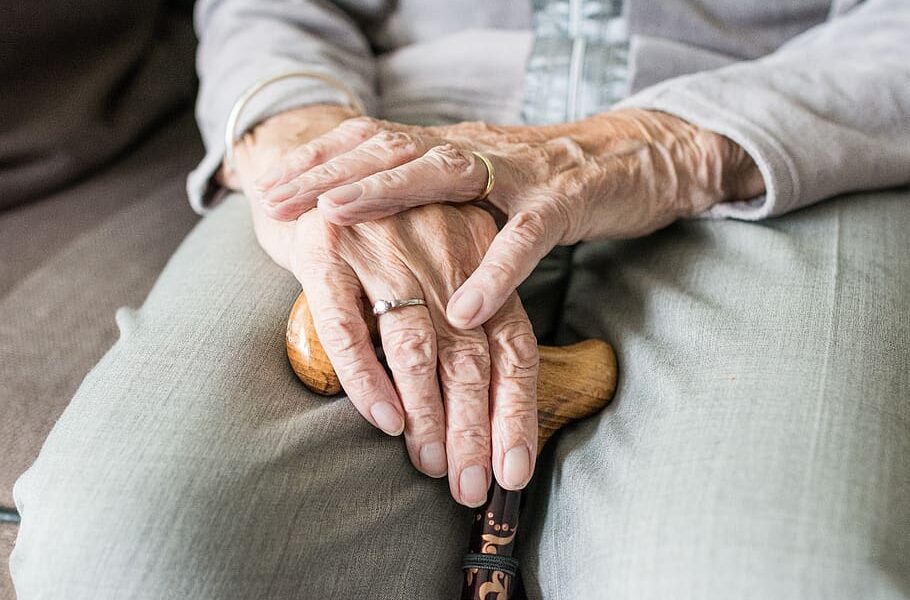 elderly hands woman