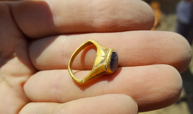 ancient Greek amethyst ring Israel