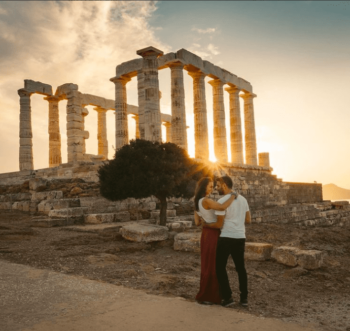 Greek travel couple yabatravellers
