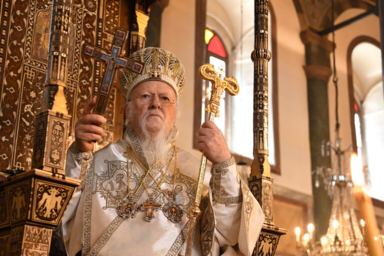 Patriarch Bartholomew urges vaccination and not to trust irresponsible voices of non-experts