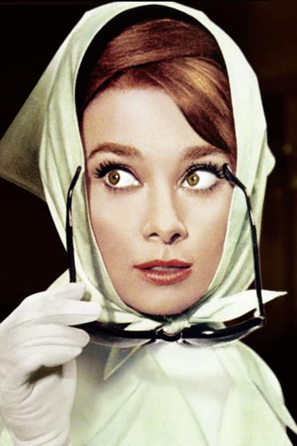 Audrey Hepburn art of scarf Fetolia