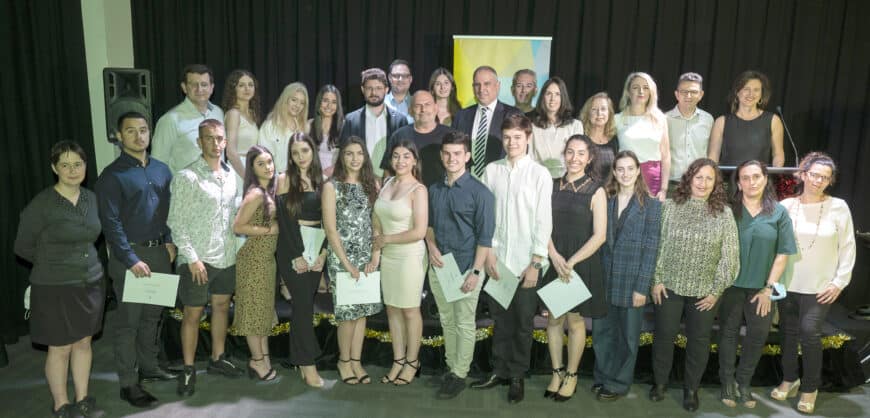 The highest achievers VCE students awarded by the Greek Community of Melbourne