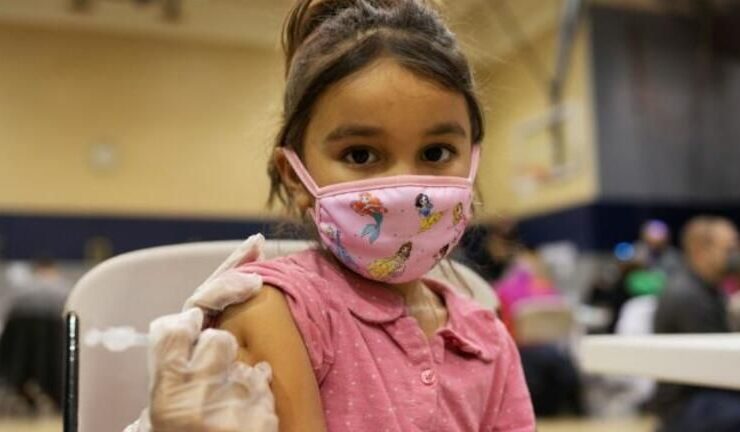 Greece starts vaccination of children aged 5-11 10