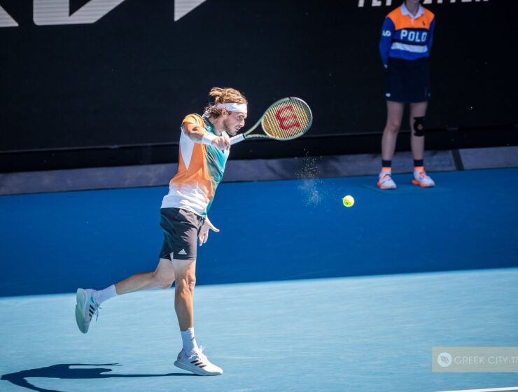 Tsitsipas back from the brink to set up a semi-final clash with Zverev in Monte Carlo 3