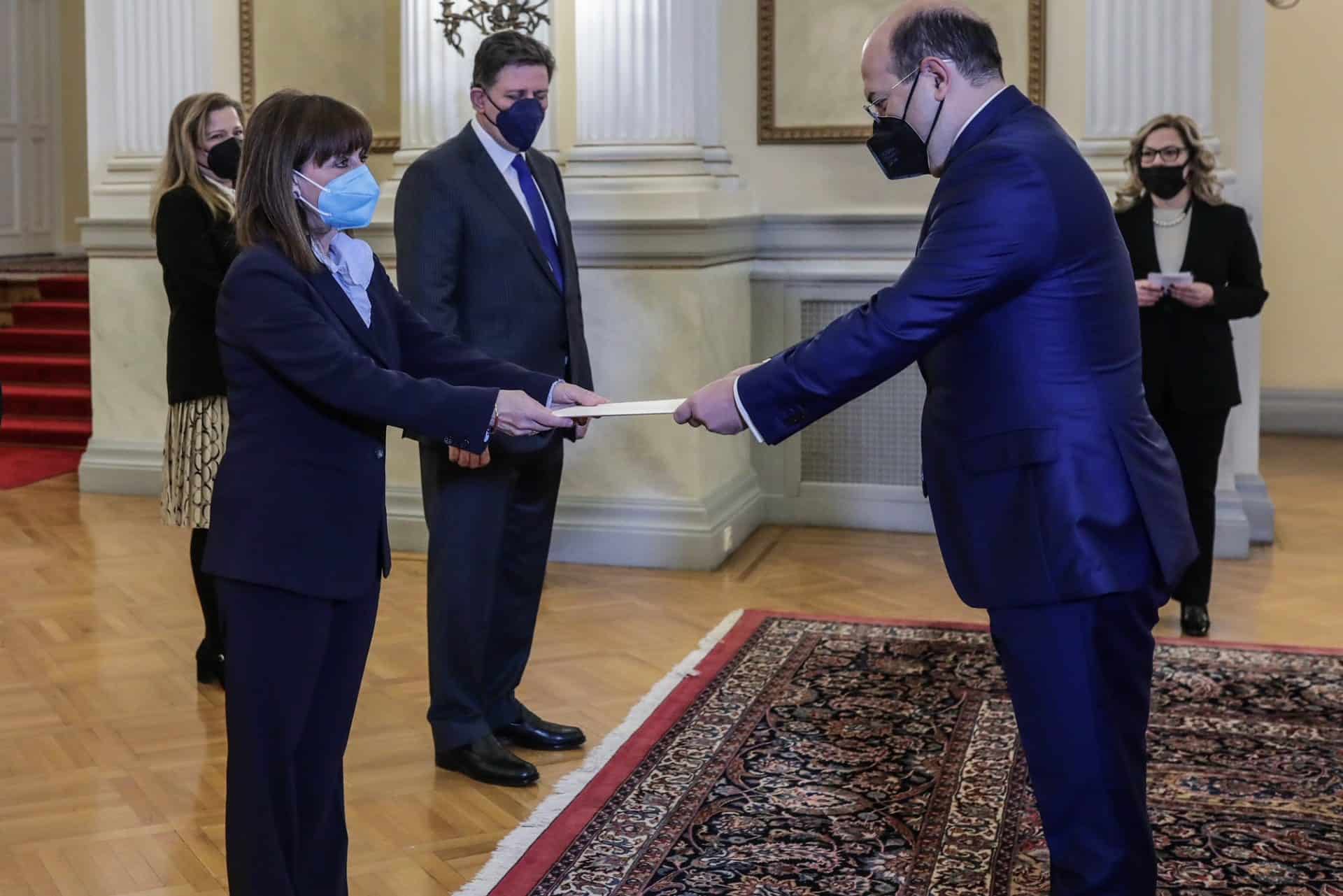 Ambassadors for Libya, Morocco, Armenia and Indonesia present credentials to Greek President 3