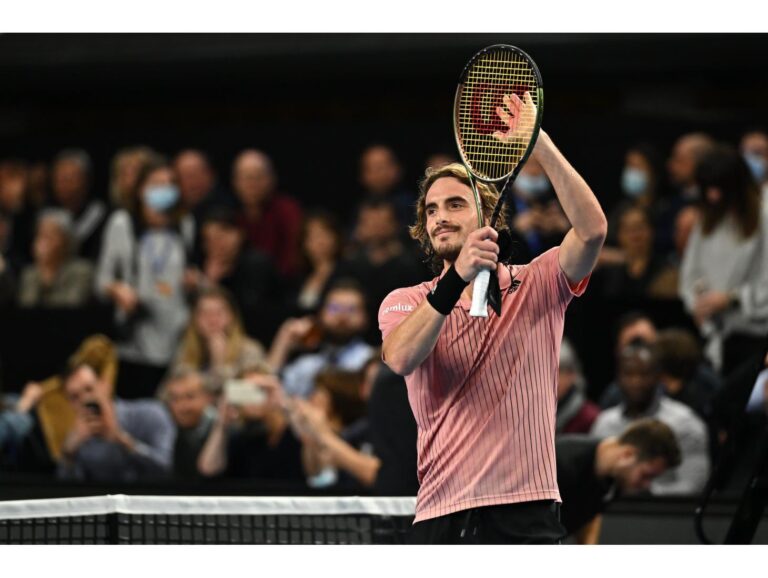 Stefanos Tsitsipas takes out Gaston 6-3 7-6 in Marseille to move on to the quarter-finals