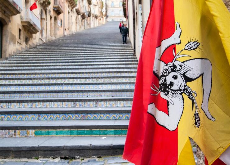 Greeks are Everywhere: The Greek History Behind the Sicilian Flag
