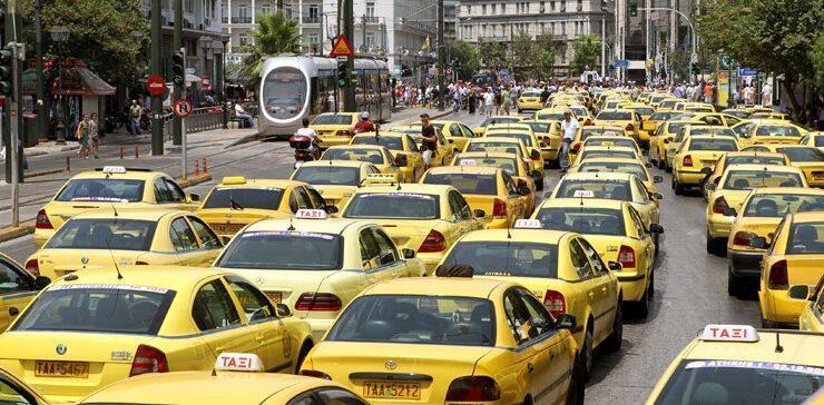 Minister calls for professional conduct from Greek taxi drivers 3