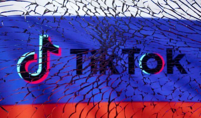 TikTok suspends live streaming in Russia 3