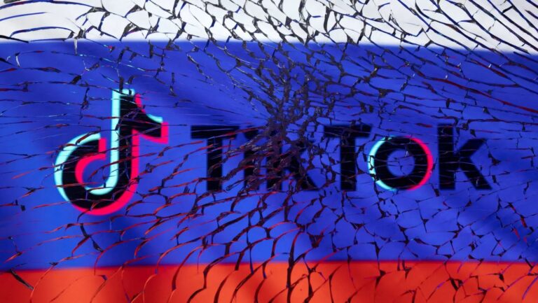 TikTok suspends live streaming in Russia