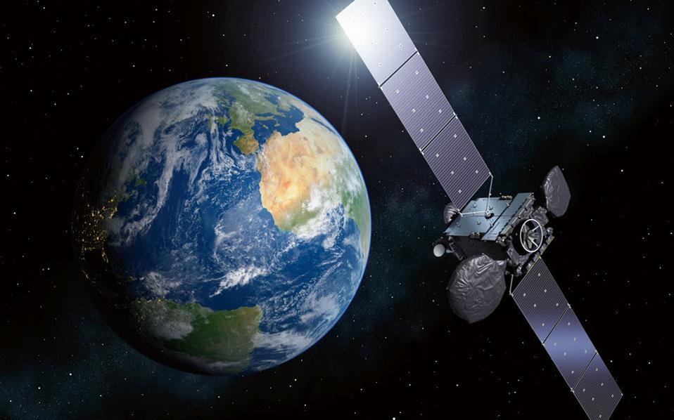 Griechische Satelliten mit revolutionärer Lasertechnologie für den Weltraum vorbereitet