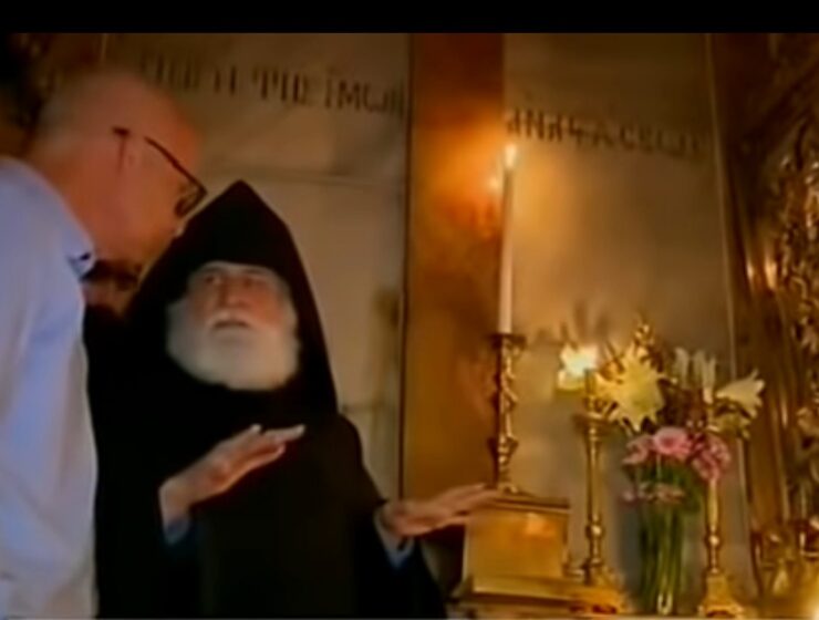 Holy Fire Miracle a fraud 'suggests' Armenian Bishop at Holy Sepulchre, Jerusalem (VIDEO) 4