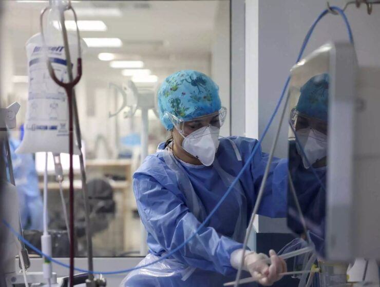 Greece sees decline in coronavirus cases; 10,358 confirmed overnight 9