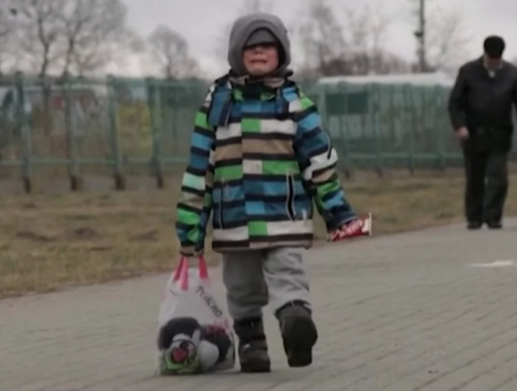 European Parliament to set up protective measures for Ukrainian children fleeing war 5