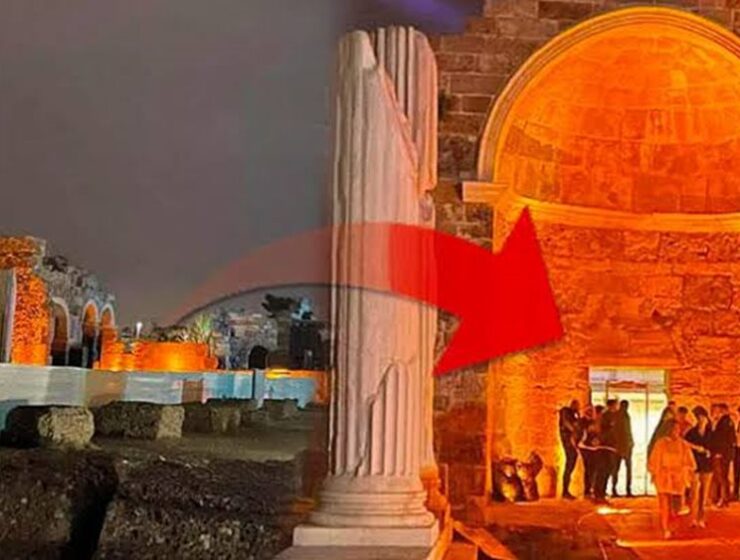 Turks used the temple of Athena as a gateway for a night bar