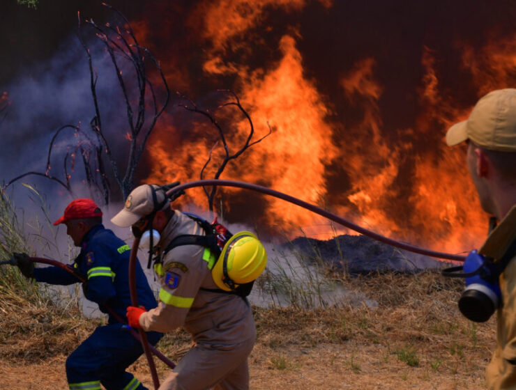 Greece trains over 2,000 volunteers for deadly fire season 1