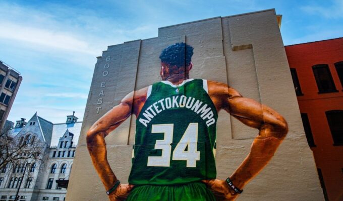Giant mural in downtown Milwaukee celebrates Giannis Antetokounmpo 1