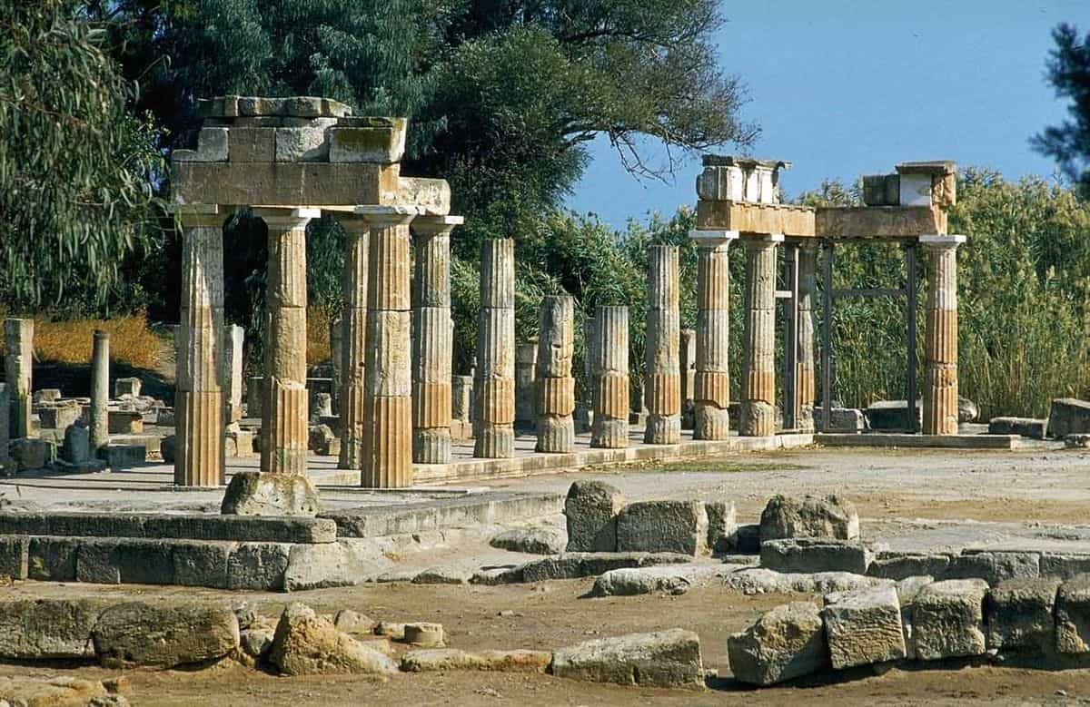 The temple of Artemis and the Archaeological Museum of Brauron