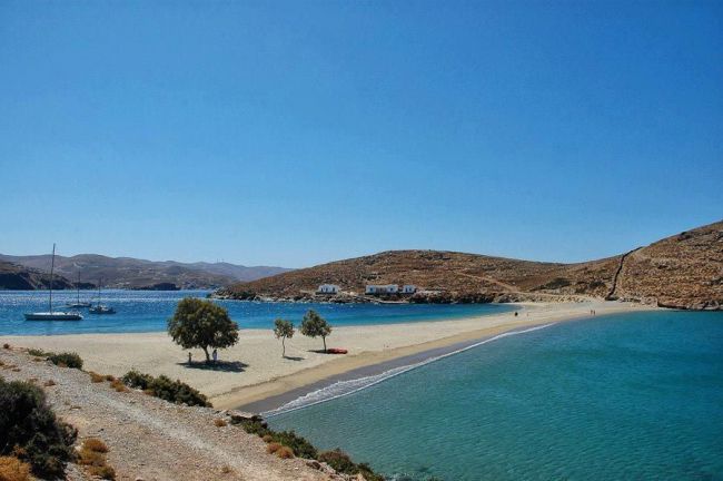 Kolona beach Kythnos