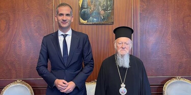 The Mayor of Athens, Kostas Bakoyannis, visited the Phanar and Ecumenical Patriarch Bartholomew.