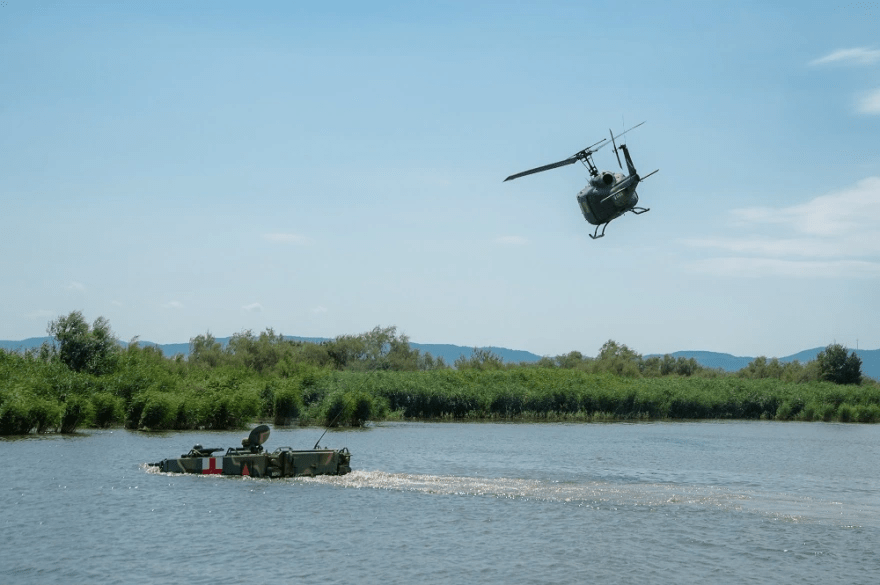 Potamia Odos-22" , with the participation of units and means of the 4th Army Corps "Thraki" and the 1st Army Aviation Brigade "Kilkis Lachana", took place from July 4 to July 8 2022 at the Naval Training Center Media of southern Evros