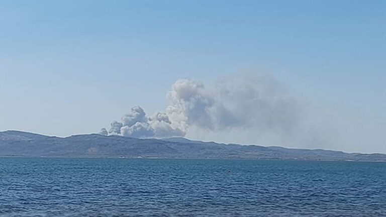 Vatera in Lesvos is being evacuated - Firefighters fight fire from the Ground, and Air
