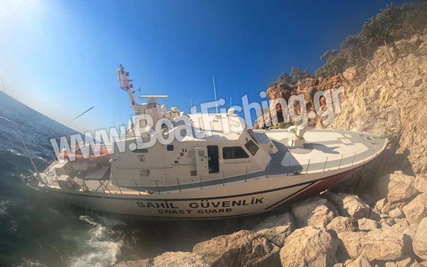 Antalya: Turkish Coast Guard vessel ran into rocks