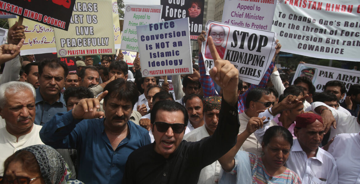 Hindus in Pakistan forced conversion