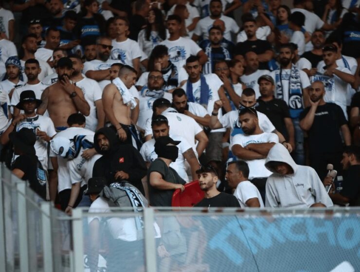 Olympiacos - Apollon Limassol: Cypriots fans clash with police