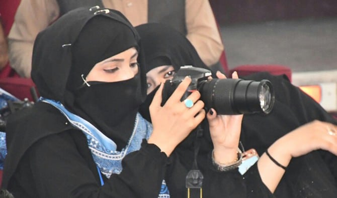 gender pay gap Pakistani female journalists