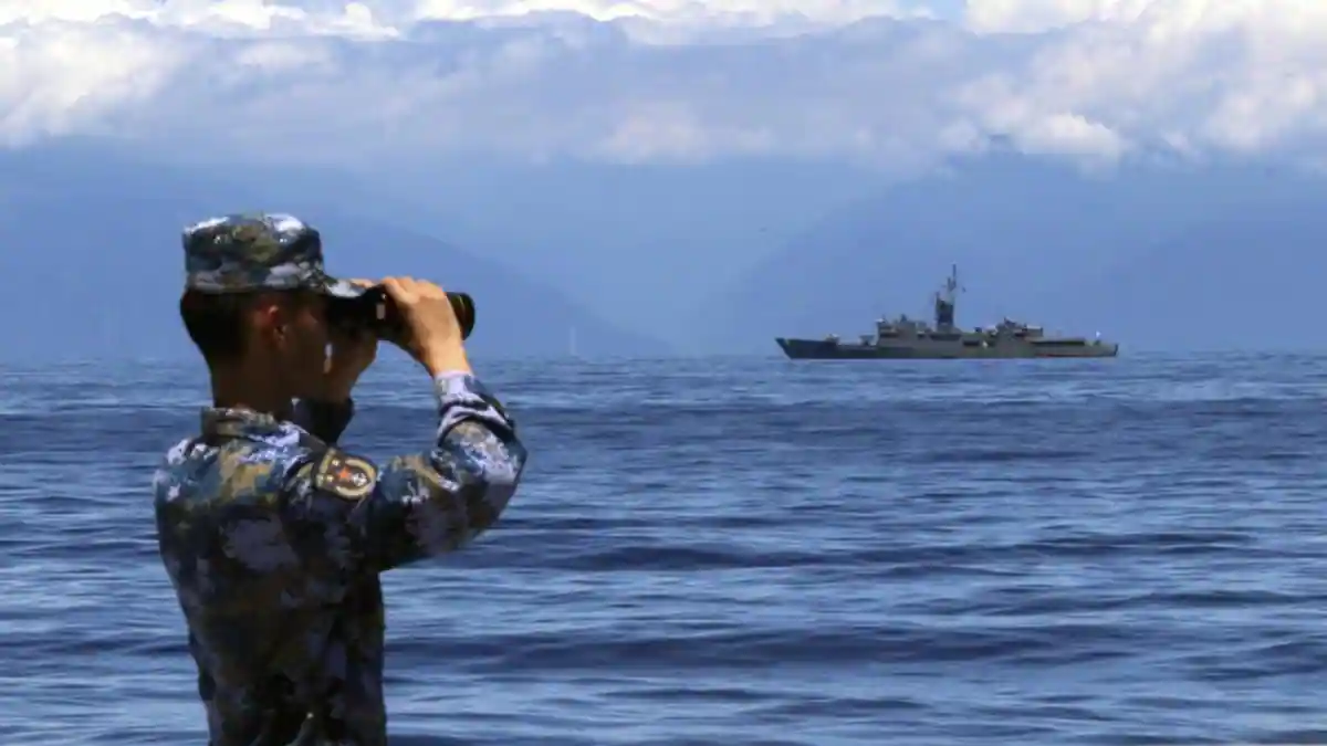 Chinese navy Taiwan Strait India