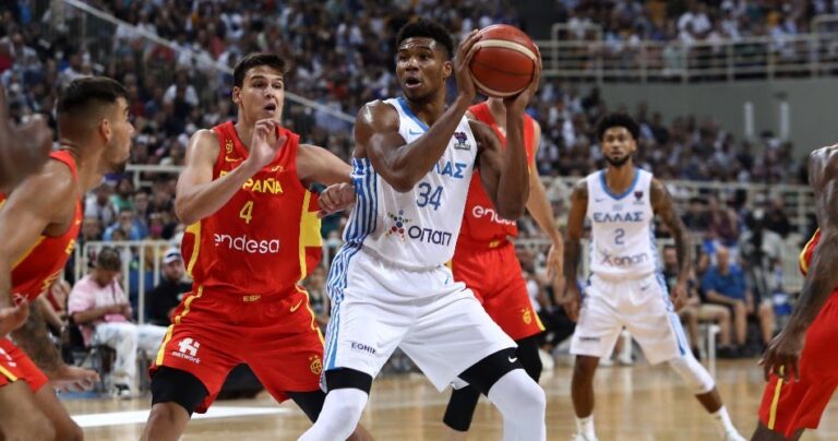 Giannis Antetokounmpo with 31 points and 10 rebounds in trial win of Greece over Spain