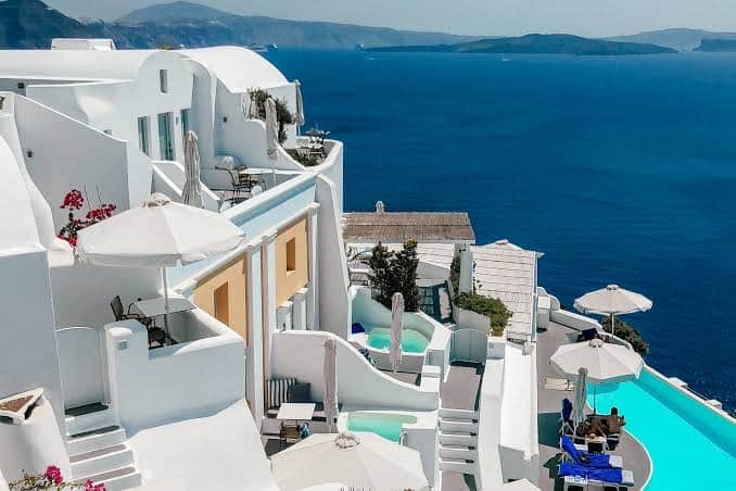Boom in luxury worldwide travel Greece