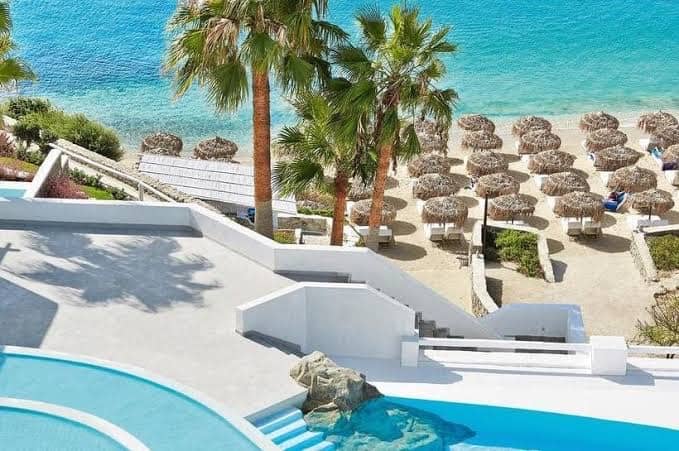 Boom in luxury worldwide travel Greece