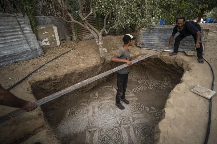 Palestinian farmers in Gaza discover Byzantine-era mosaic