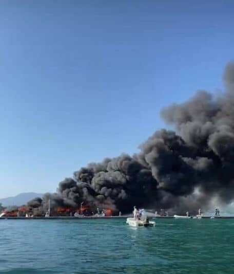 Huge Fire In Corfu Engulfs Four Yachts In Flames