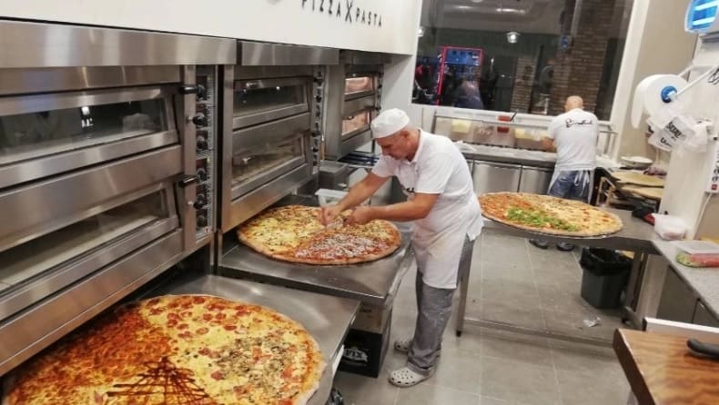pizza thessaloniki