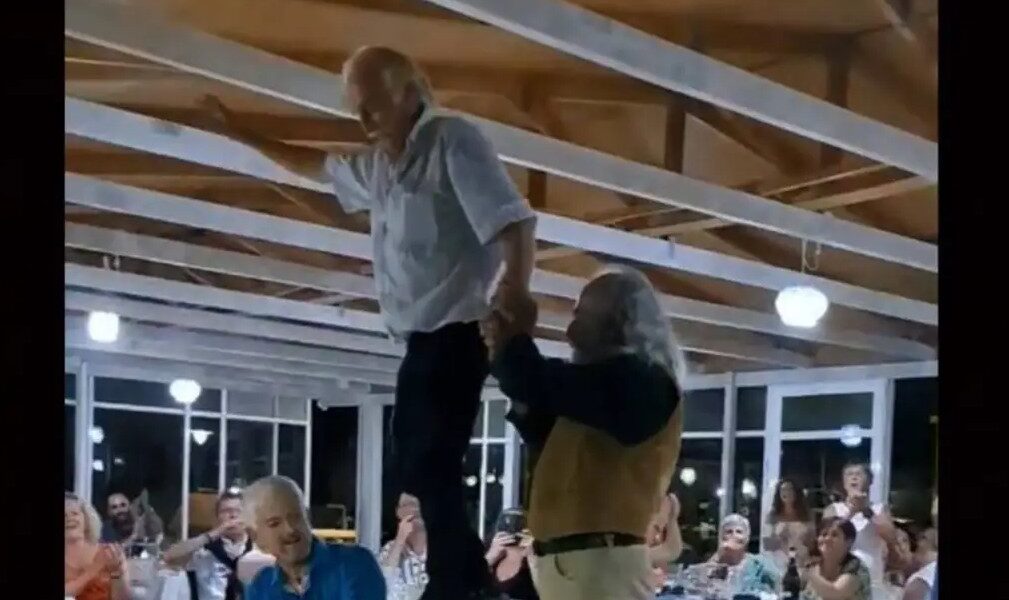 crete old man dancing