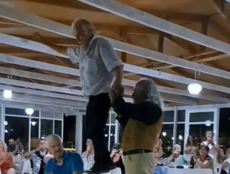 crete old man dancing