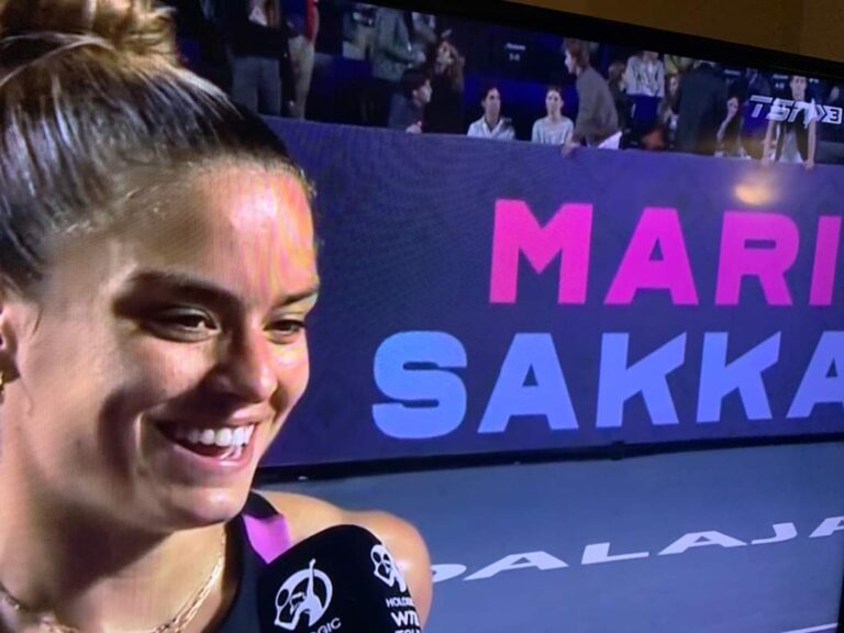 Maria Sakkari advances to round 3 beating Marta Kostyuk
