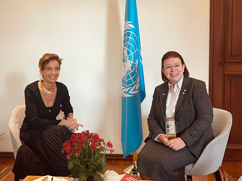 Η Γενική Διευθύντρια της UNESCO Audrey Azoulay με τη Λίνα Μενδώνη