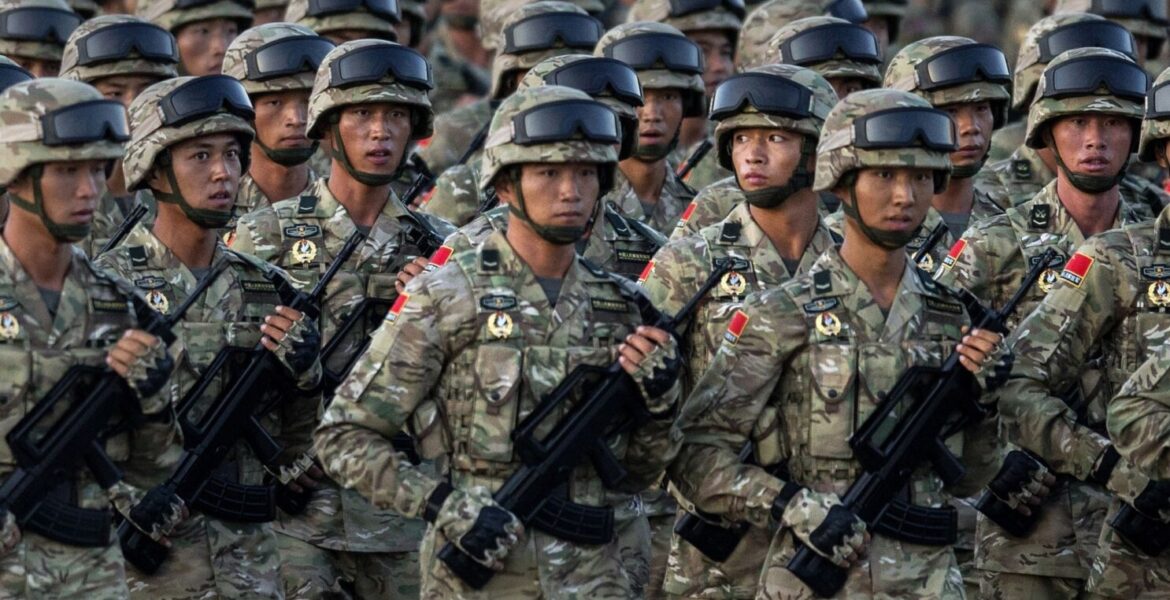 China Chinese army military soldiers Xi Jinping