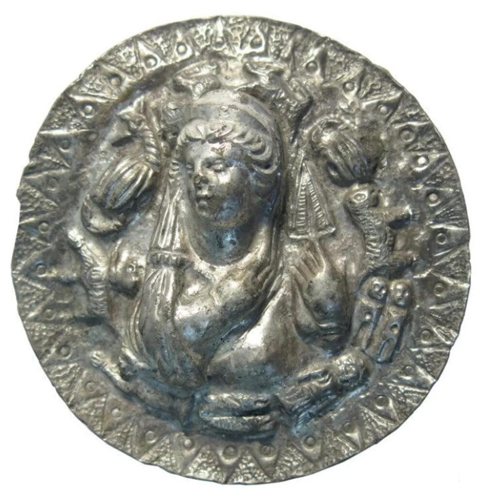 Medallion of Aphrodite 1 min