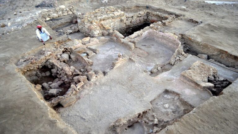 2,200-year-old Greek bathhouse discovered in Egypt