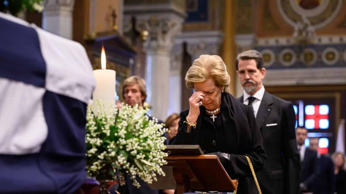 El funeral del ex emperador Constantino: lo que escribieron los medios internacionales