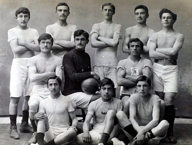 Footballers from the Greek Club 'Pontos' (Anatolia College, Merzifon 1910-1911)